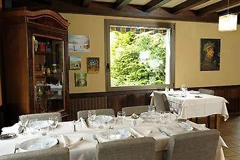 Logis Le Relais De La Poste Hotel