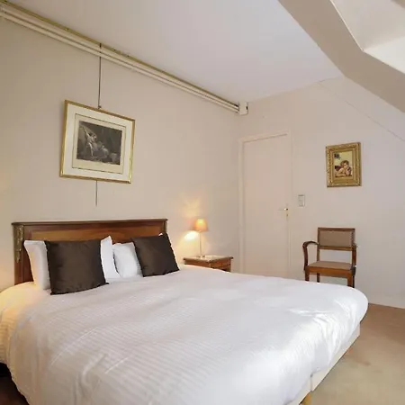 Hotel Logis Le Relais De La Poste Neuvéglise